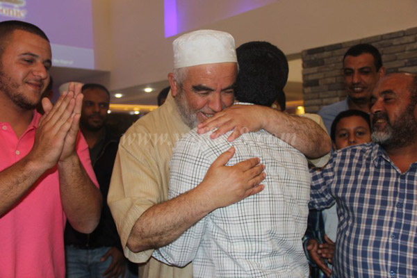 بالفيديو والصور: مدينة اللد تحتفل بالأسير المحرر أمير النفار